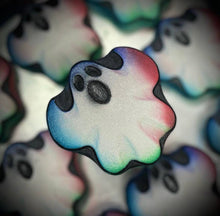 Load image into Gallery viewer, Ghoulish Delight Ghost Bath Bomb
