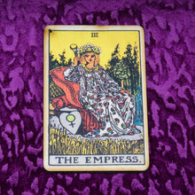 Load image into Gallery viewer, Tarot - 3 - the Empress Incense Burner
