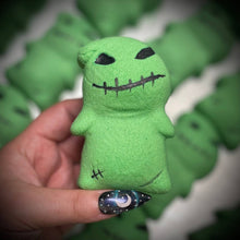 Load image into Gallery viewer, Oogie Boogie Bath Bomb
